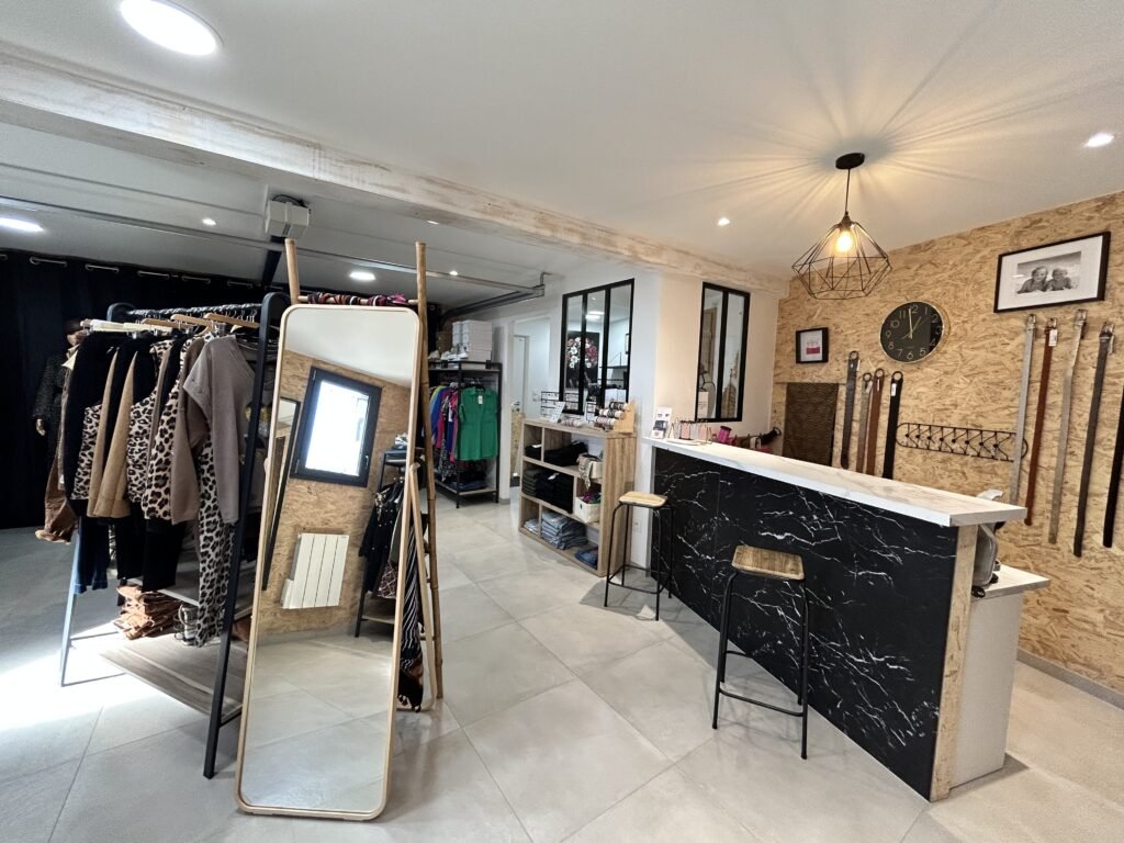 Le Dress By Vaness : boutique de vêtements pour femme à Vaugneray